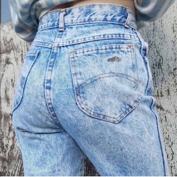 chic Denim - CHIC vintage high waisted acid washed 80's jeans